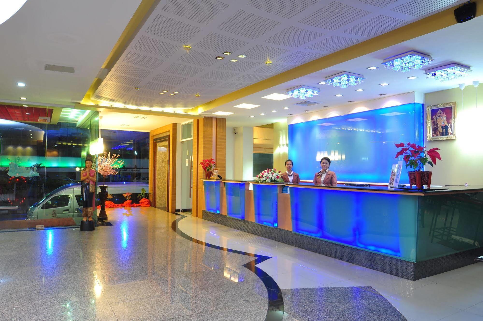 Bp Grand Suite Hotel Hat Yai Exterior photo
