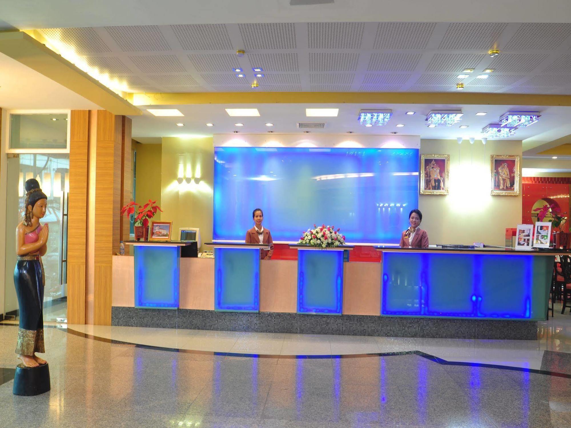 Bp Grand Suite Hotel Hat Yai Exterior photo